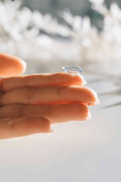 Pourquoi Utiliser une Lentille Pansement Lors de la Chirurgie Laser PKR à Lyon ?, Lyon, Docteur Ygal Boujnah